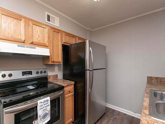 4th image of 4905 Seville Dr
