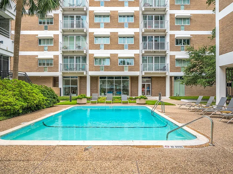 3600 Montrose Blvd #607 — Photo 16