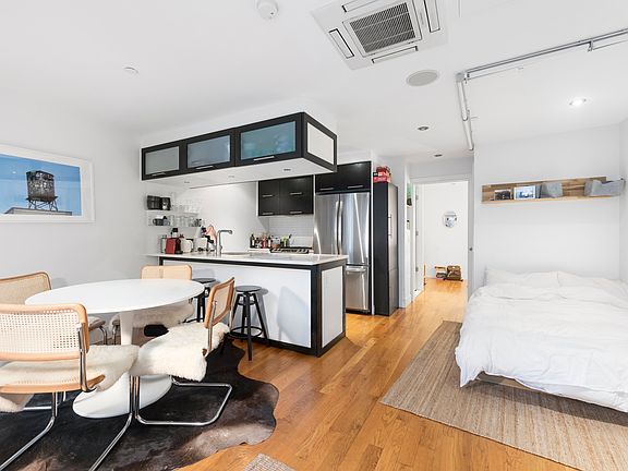 3rd image of 660 Bergen St #1A