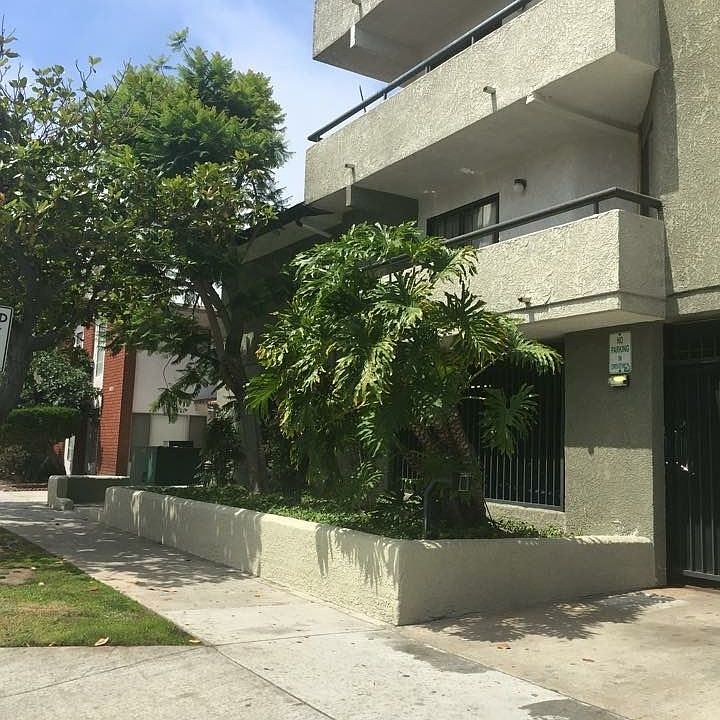 1st image of 689 Temple Ave APT B
