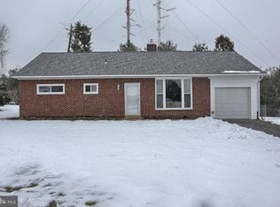 37 Pilgrim Dr, Lancaster, PA 17603