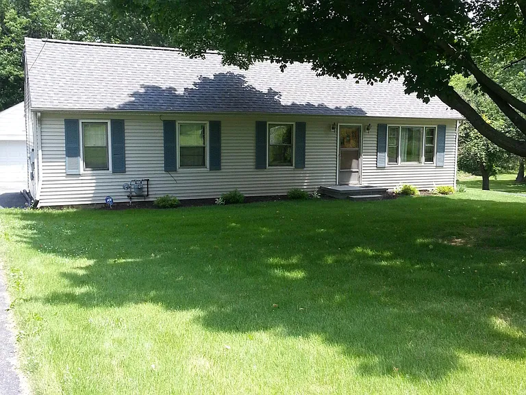 1473 Southeast Ave — Photo 1