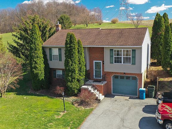 3rd image of 185 Elfner Rd