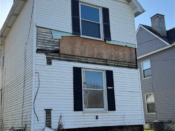 104 N Crawford Ave, New Castle, PA 16101