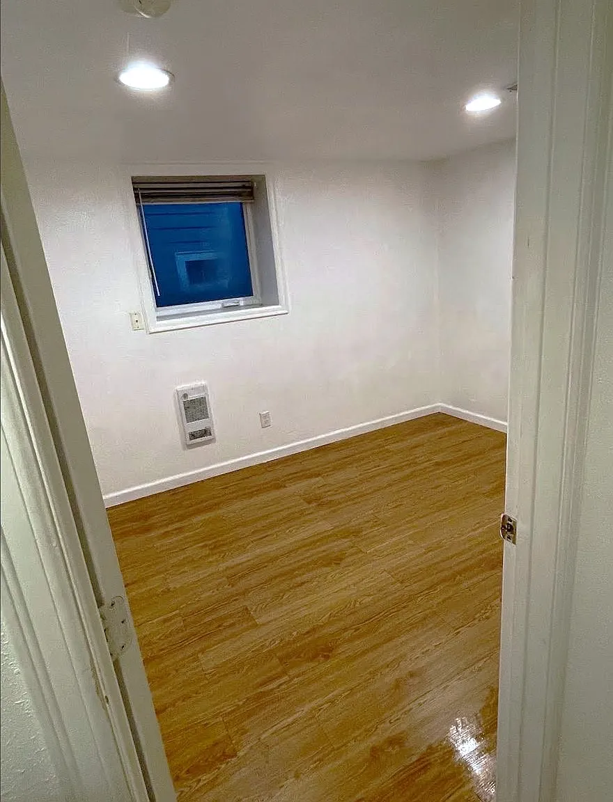 8 bed, 2770 sqft, $665 — Photo 3