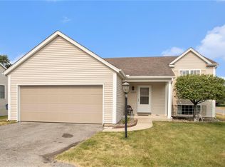 1203 Pioneer Pl, Mishawaka, IN