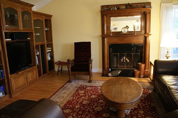 2nd image of 380 Wendy Ln