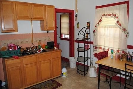 2nd image of 2823 N 5th St #2825