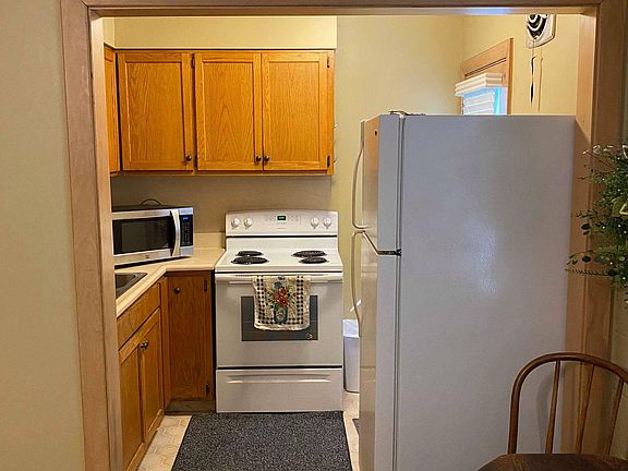 4th image of 1652 N Colson Ave #102