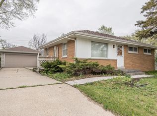 8211 W Mill Rd, Milwaukee, WI 53218