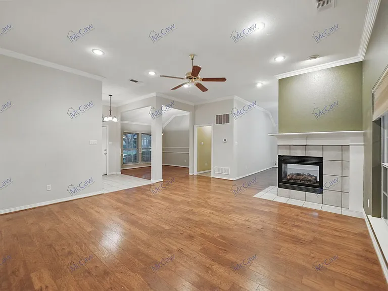 211 Sendero Dr — Photo 4