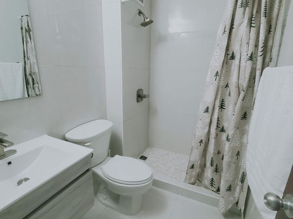 1 Rodriguez Ema St #2, Carolina, PR 00979