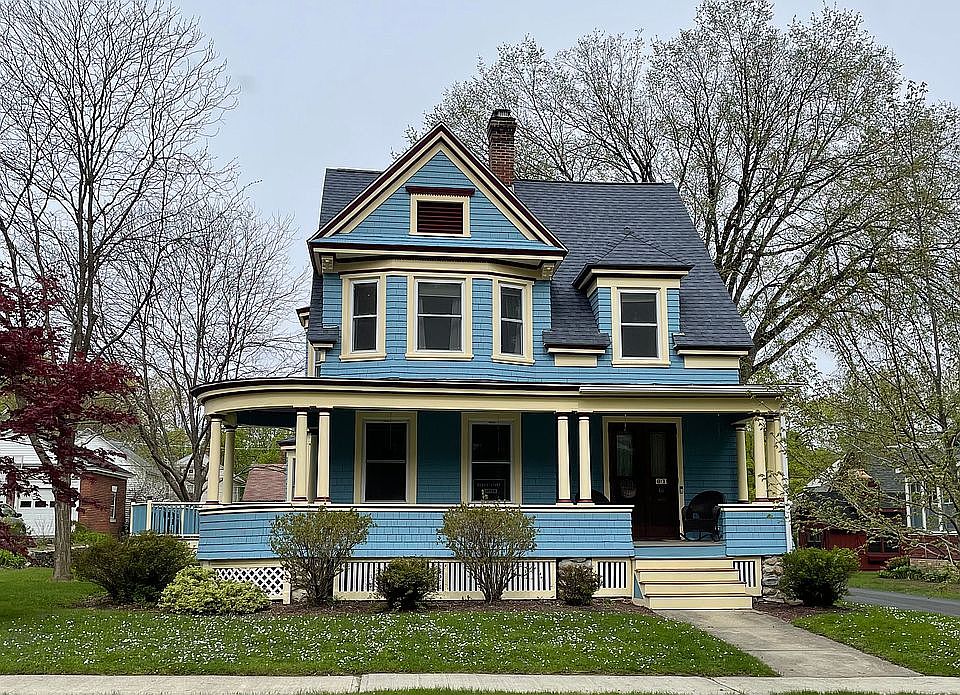 1st image of 61 Marion Ave