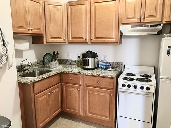 64 Charlesgate East #77 Boston - Fenway Unit Photo 3 (2)