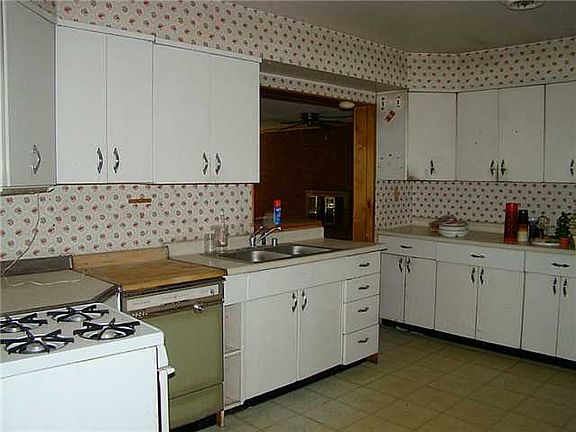 3rd image of 4902 Quitman Ave
