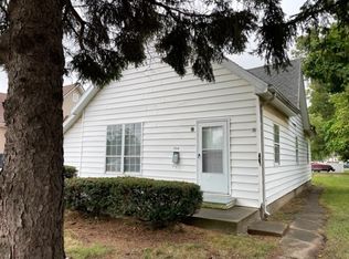 504 N 19th St, Mattoon, IL 61938