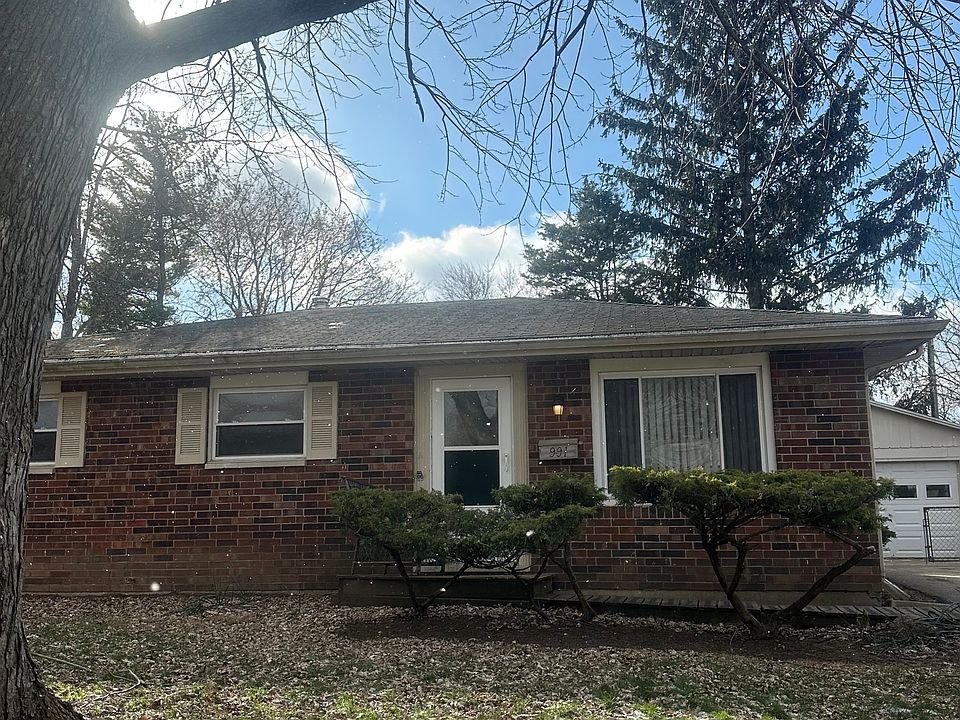 1st image of 991 Deerfield Ct