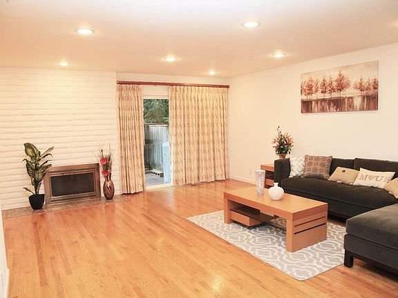 3rd image of 6219 Balsamo Dr