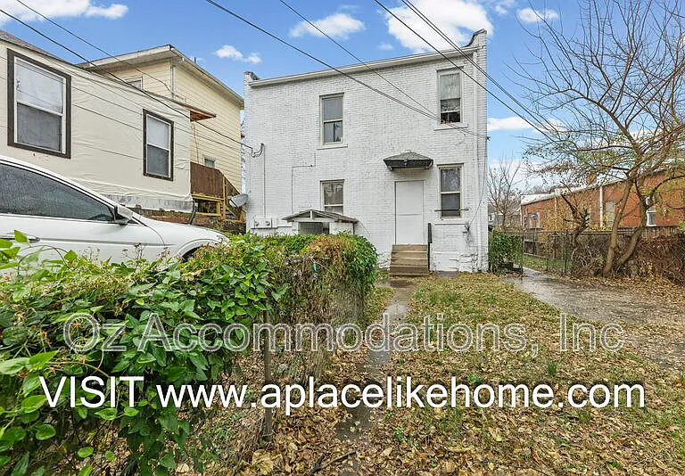 3523 Saint John Ave — Photo 27