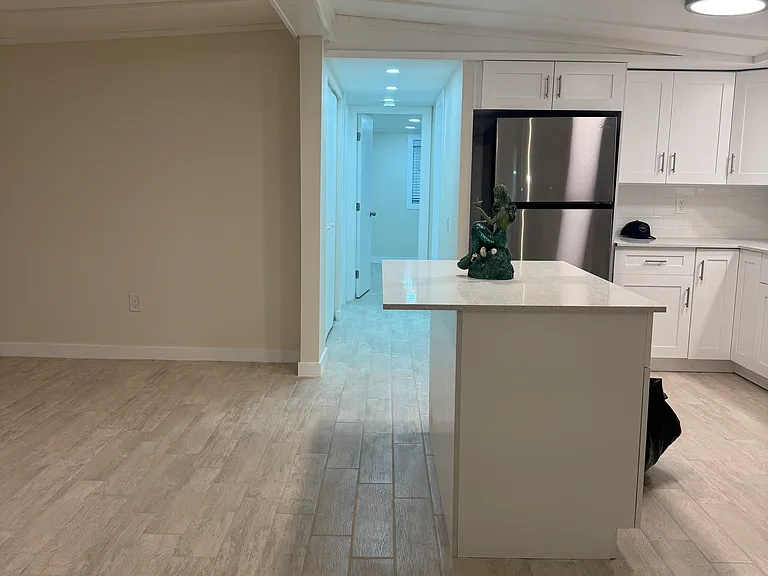 3860 Phoenix Dr — Photo 4