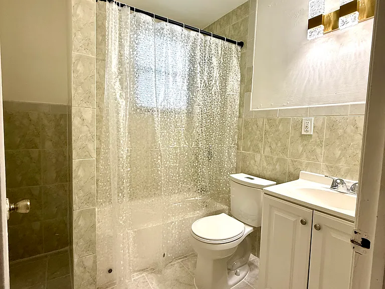 381 Palisade Ave #1F — Photo 13