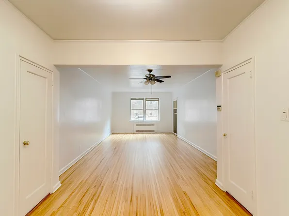 915 East 17th Street image 3 of 12