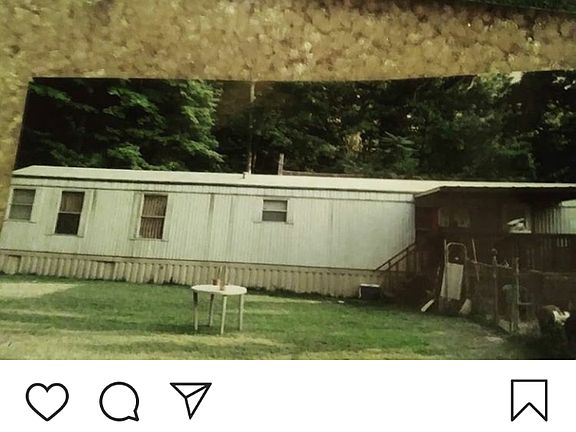 5th image of 15 Doe Meadows Dr