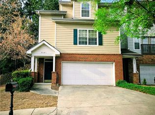 2581 Laurel Cir NW, Atlanta, GA 30311