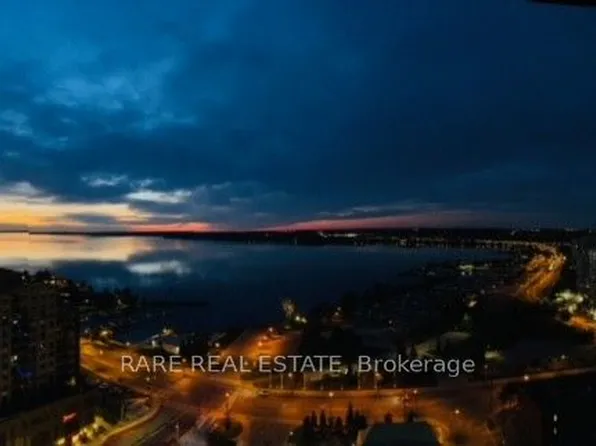 39 Mary St #1810, Barrie, ON L4N 1S9