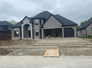 45679 Shoal Dr, Macomb, MI 48044