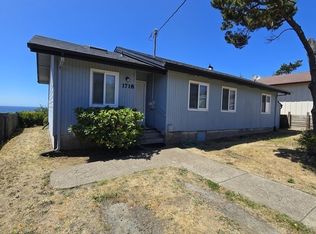 1718 NW Carter Ct, Waldport, OR 97394