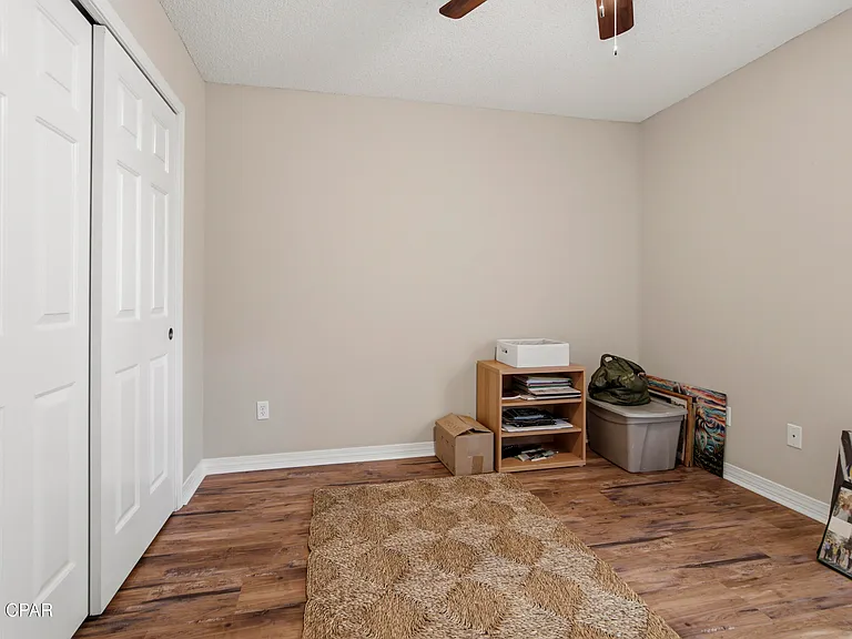 855 Mande Ct — Photo 37
