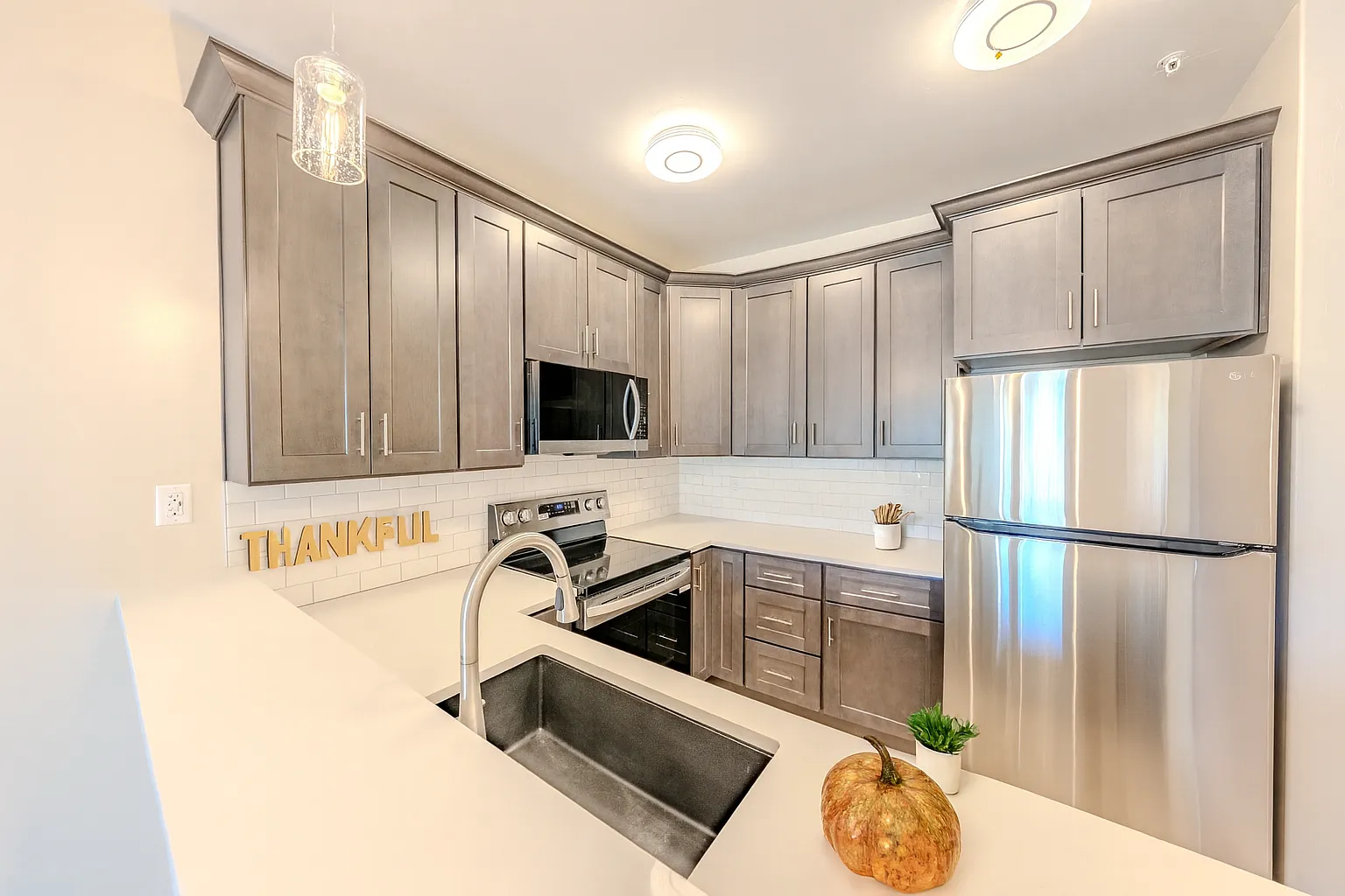 67 South Main Street, Unit #401 - Juliette D — Photo 3