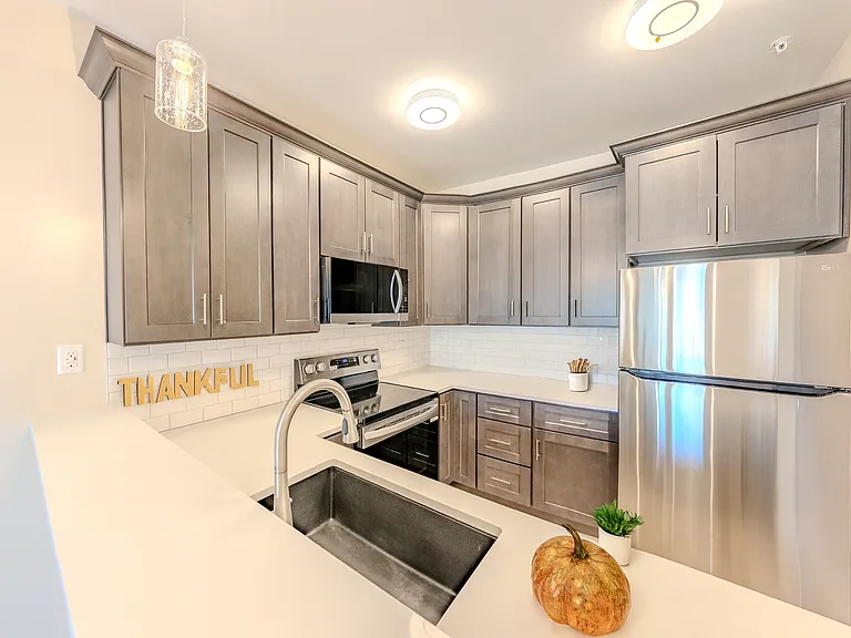 67 S Main St #401 — Photo 3