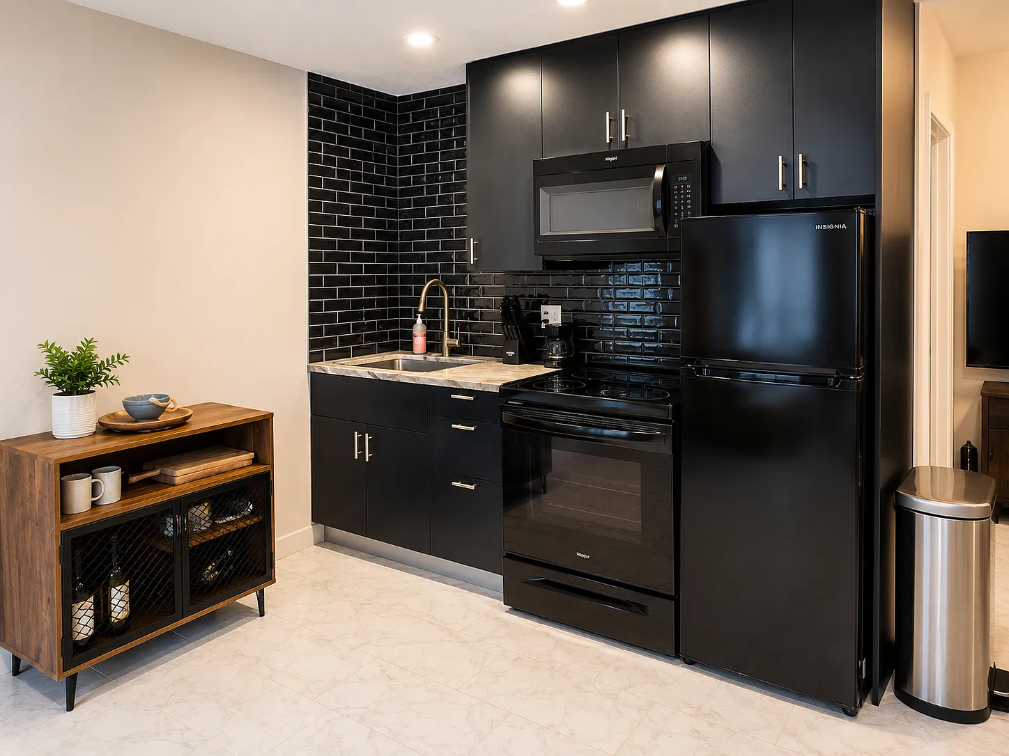 Studio, 300 sqft, $1,845 — Photo 3