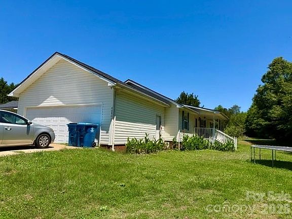3rd image of 4084 Carpenters Cove Rd