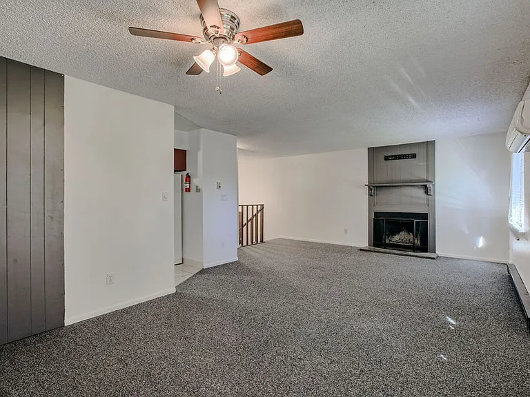 1909 McAllister Ct — Photo 9