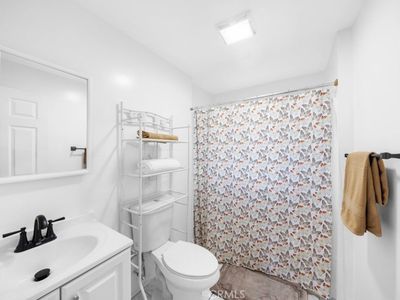 157 E 70th St, Los Angeles, CA, 90003