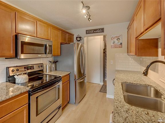 3rd image of 750 N 143rd St Unit 222