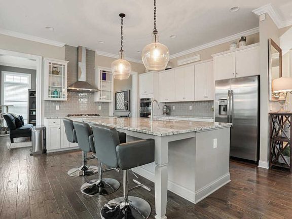 5th image of 4963 Tralee Ln