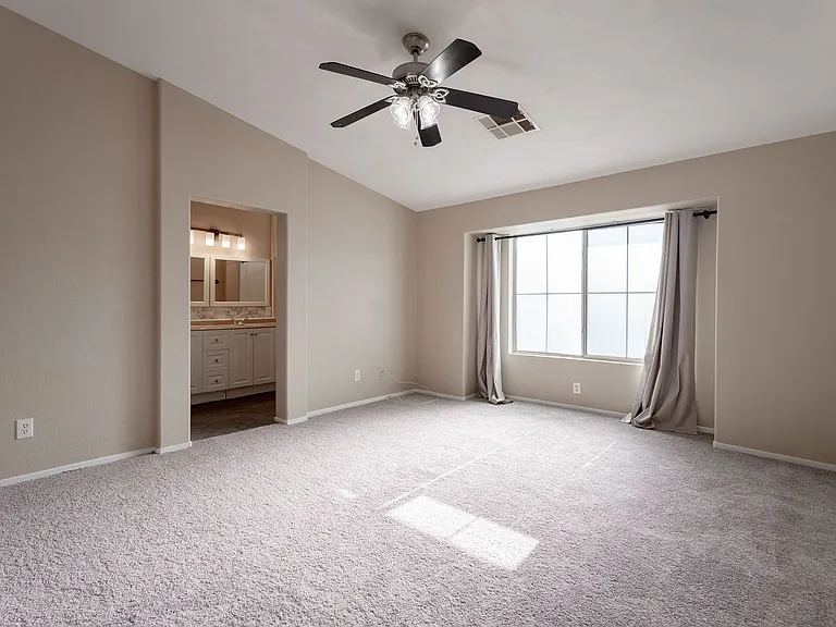 9688 Belle Regal St — Photo 22