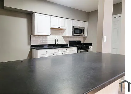 4338 Sheldon Ave — Photo 15