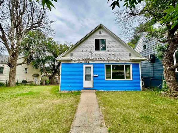 539 Valley St, Minot, ND 58701