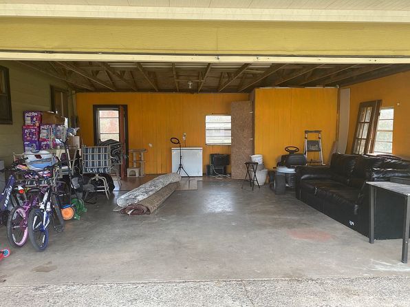701 E 3rd St, Carlisle, AR 72024