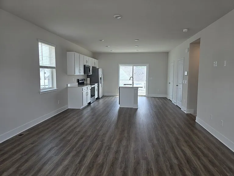 180 Sioux Loop — Photo 2