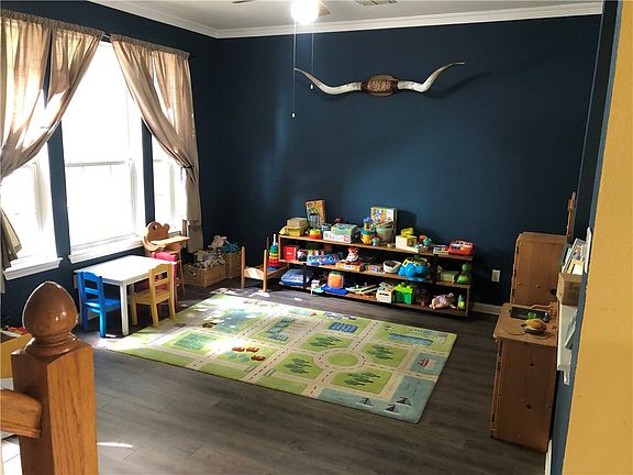 5th image of 8619 Columbia Falls Dr