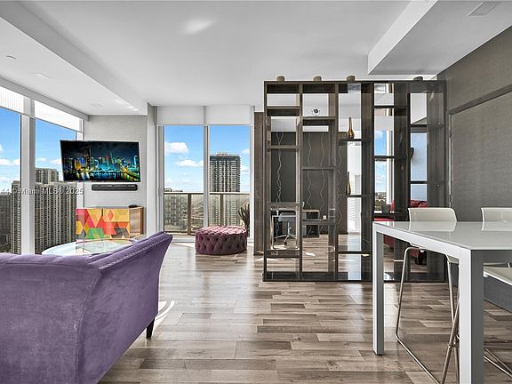 3rd image of 151 SE 1st St #Penthouse 111