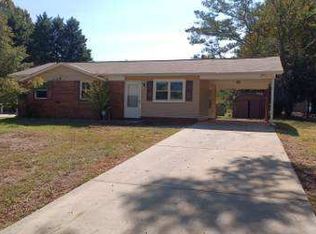 338 Ridgecrest Dr, King, NC 27021