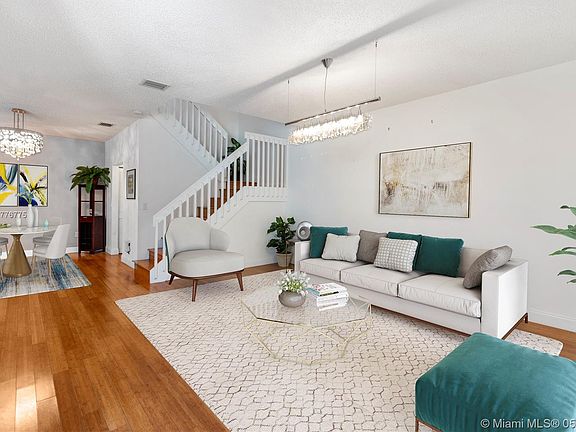 2nd image of 1519 Yellowheart Way #1519