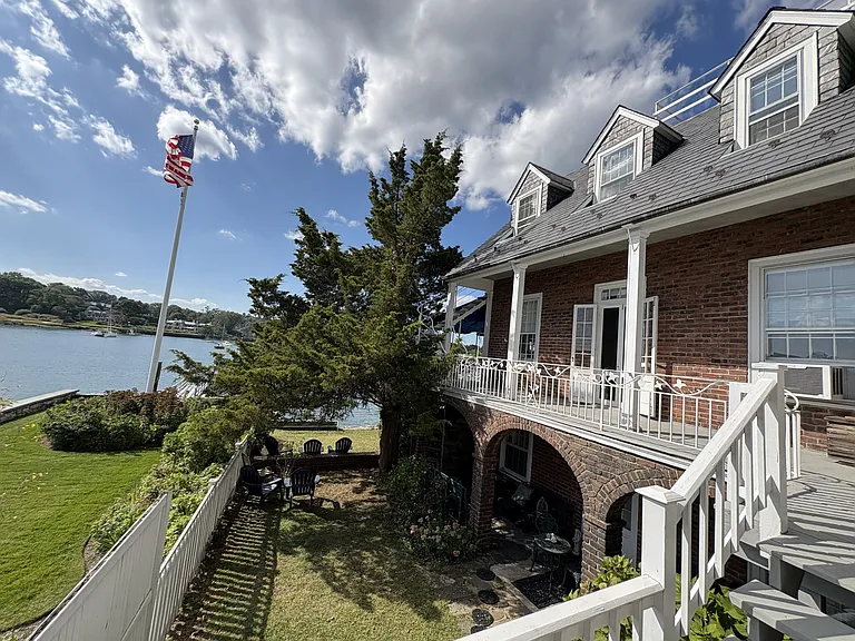 700 Steamboat Rd #2W — Photo 18